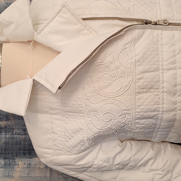 Gallery Womens White on White Embroidered / Quilted Jacket Size M - Picture 2 of 11